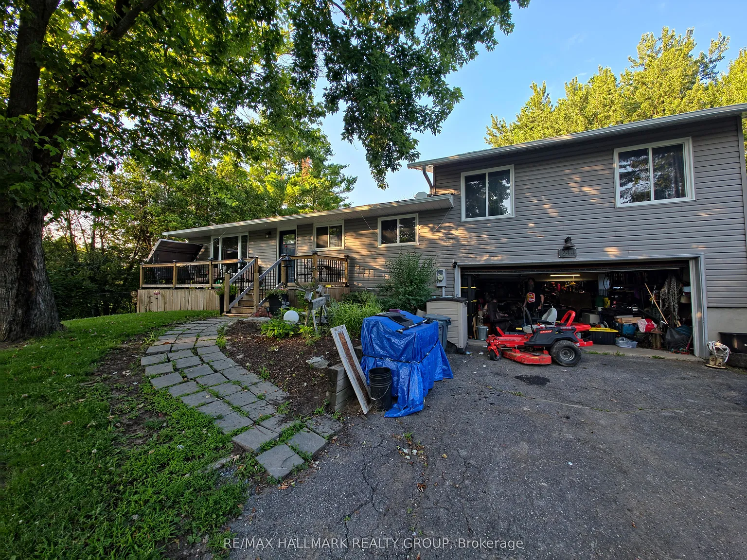 4 bed, $3,500 — Photo 2