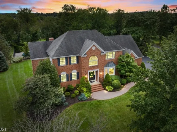 3 Welsh Dr, Hillsborough Twp., NJ 08844