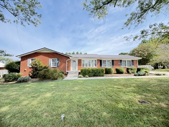 310 Woodland Dr, Decherd, TN 37324
