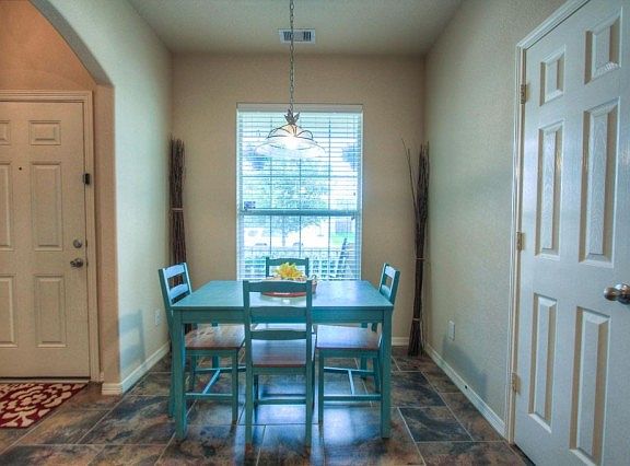 5th image of 11431 Edmond Thorpe Ln