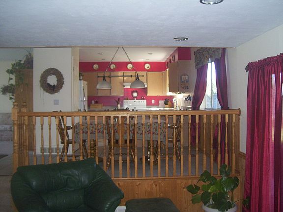 3rd image of 2673 Cambridge Cross Cir