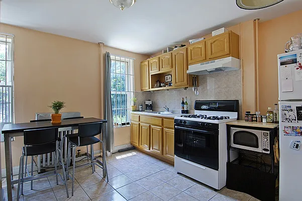 Sold by Corcoran | media 7