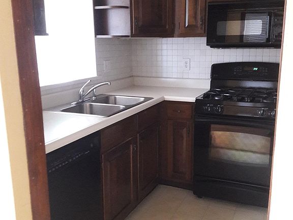 4th image of 17 N Barat Ave