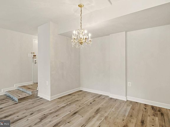 5th image of 428 Girard St #176-T-4