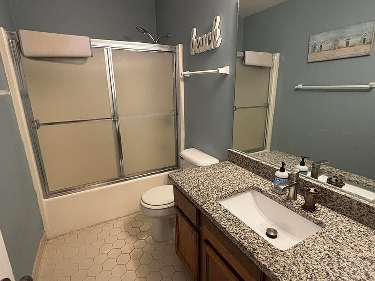 8126 Surf Dr — Photo 16