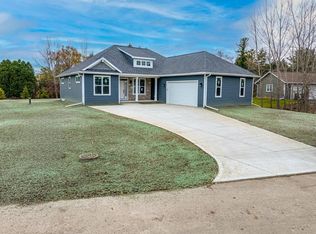 9809 North Cedarburg ROAD, Mequon, WI 53092