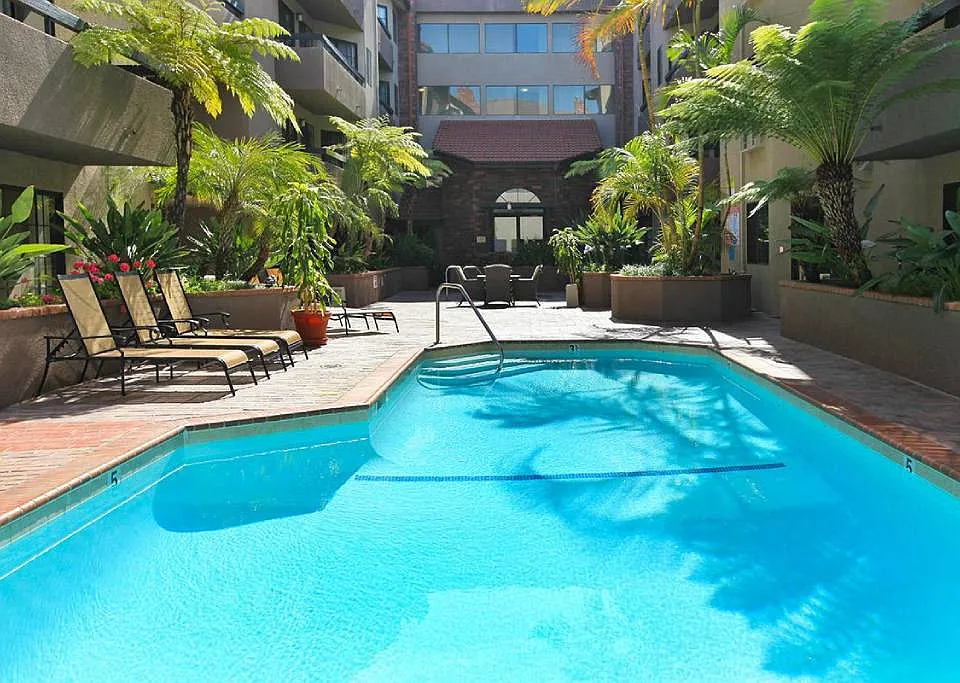 Savoy West Apartments
