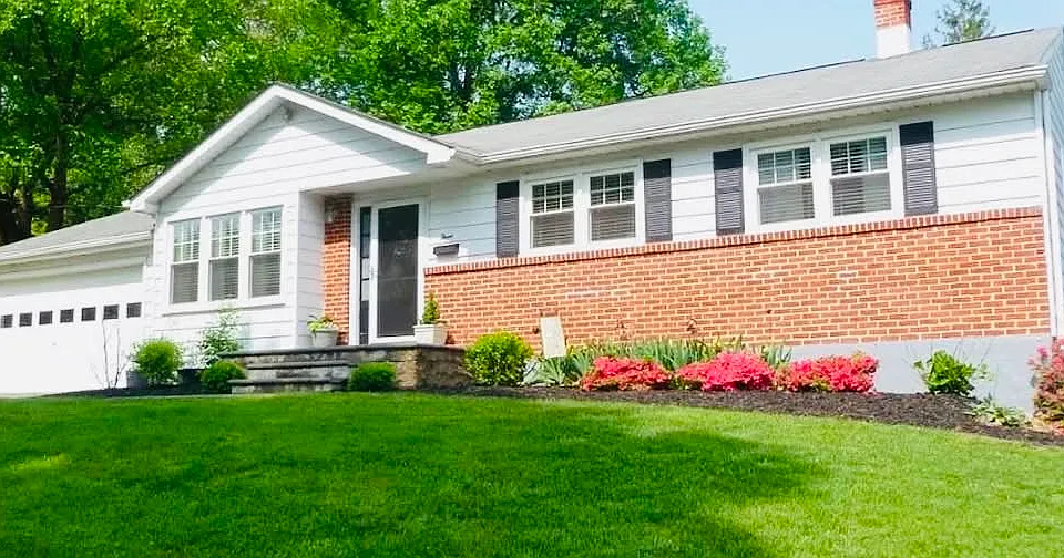 3 Lynn Dr