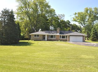161 W Grand Ave, Lake Villa, IL 60046