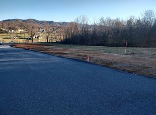 1 Redbud St, Johnson City, TN 37604