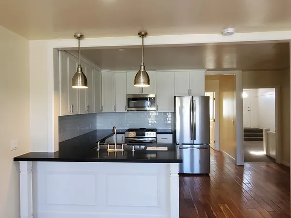 1007 Orange Ave #B, Coronado, CA 92118