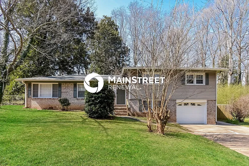 5613 Woodland Drive — Photo 1