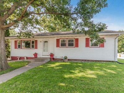 3321 O Ave NW, Cedar Rapids, IA, 52405