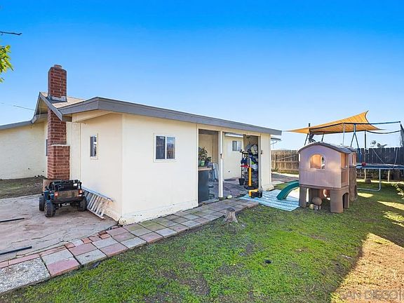 4th image of 3664 Gatty St