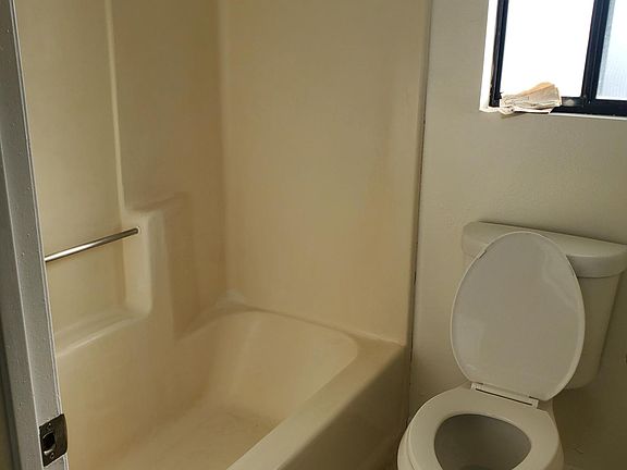 5th image of 15578 Mojave Dr APT C