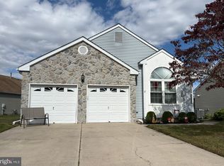 617 Saint Vincent Ct, Williamstown, NJ 08094