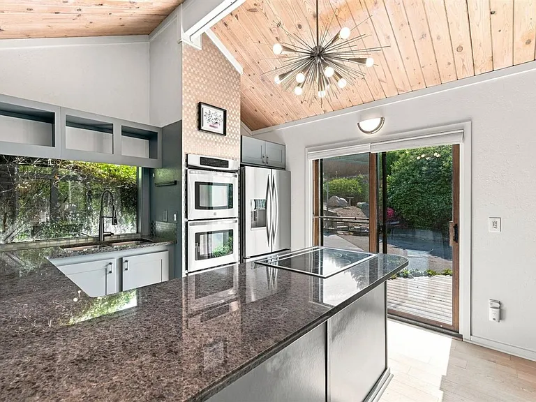2944 E Starview Dr — Photo 11