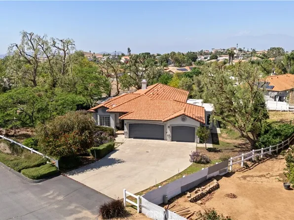 14282 Rock Pl, Riverside, CA 92503