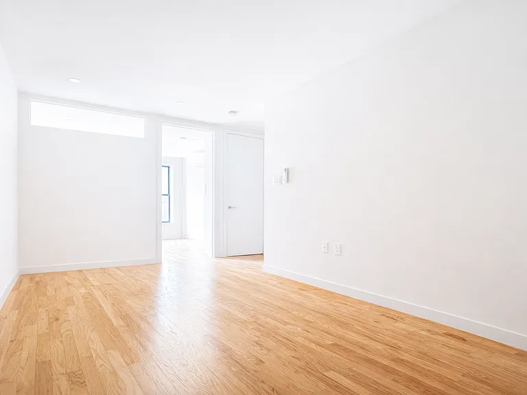 248 Elizabeth St #6 — Photo 2