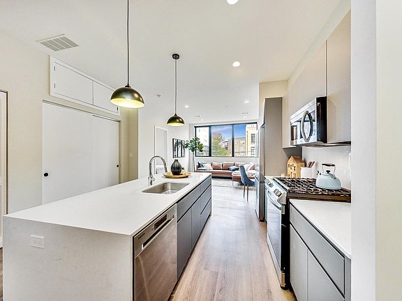 3rd image of 3415 N Ashland Ave #413