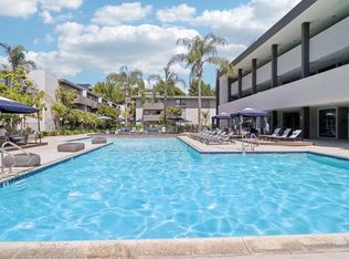 San Regis Apartments, Van Nuys, CA 91406