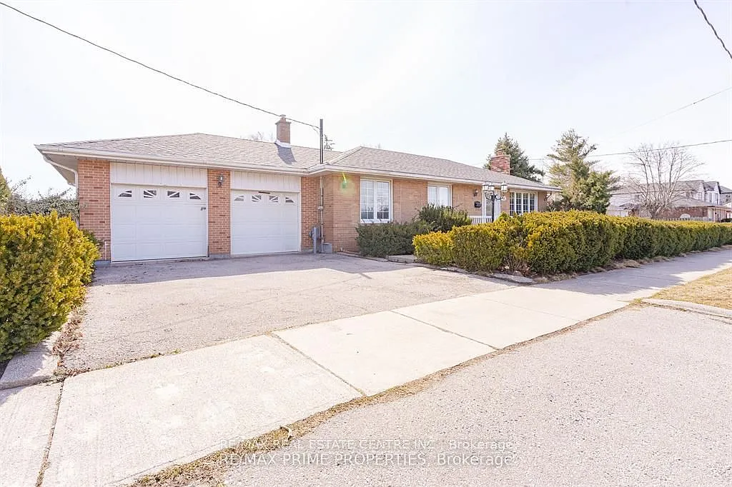 4 bed, $4,000 — Photo 1