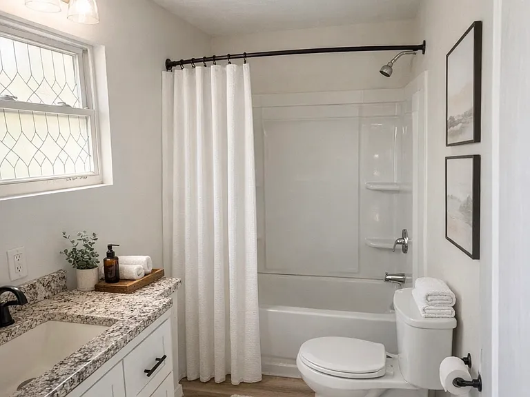 2356 Columbia Ave — Photo 4