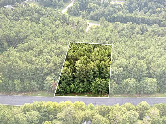 3rd image of 142 Cherokee Ridge Dr #71