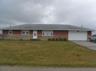 2166 12th Rd, Bourbon, IN 46504