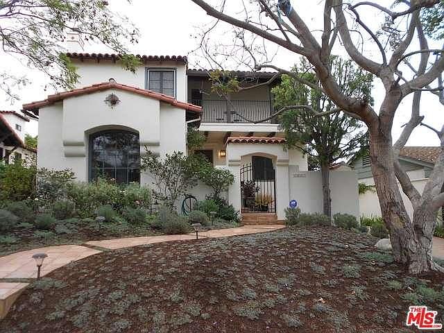 1st image of 1032 Kagawa St