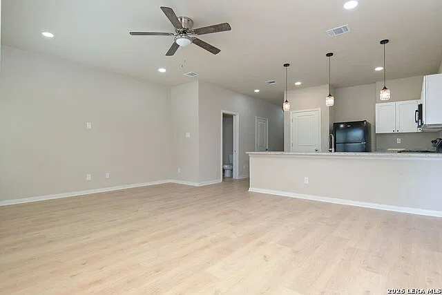 3 bed, 2.5 bath, 1250 sqft, $1,500 — Photo 2