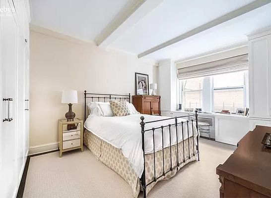 4th image of 139 E 66th St APT 1N