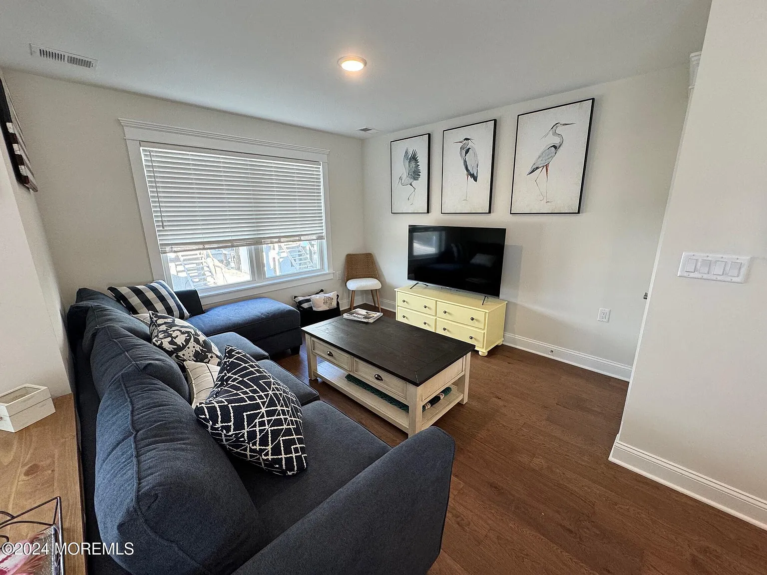 3 bed, 2.5 bath, 1019 sqft, $2,500 — Photo 3