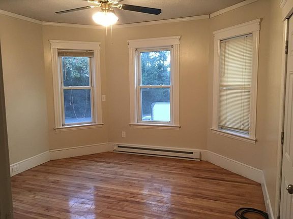4th image of 6 Moen St