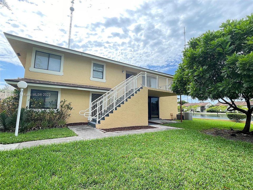 1st image of 460 NW 214th St APT 205