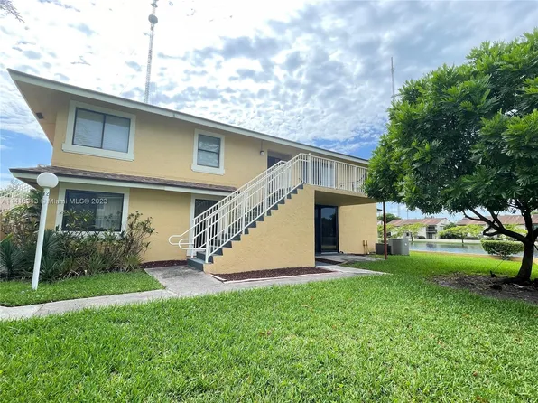 460 NW 214th St APT 205, Miami Gardens, FL 33169