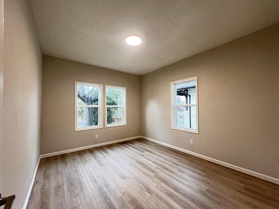 2nd image of 2310 E 5th Ave