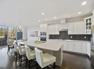 15 Fillmore Dr #11, Morristown, NJ 07960