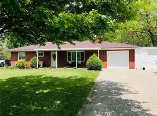 3958 Gardenview Dr, Dayton, OH 45431
