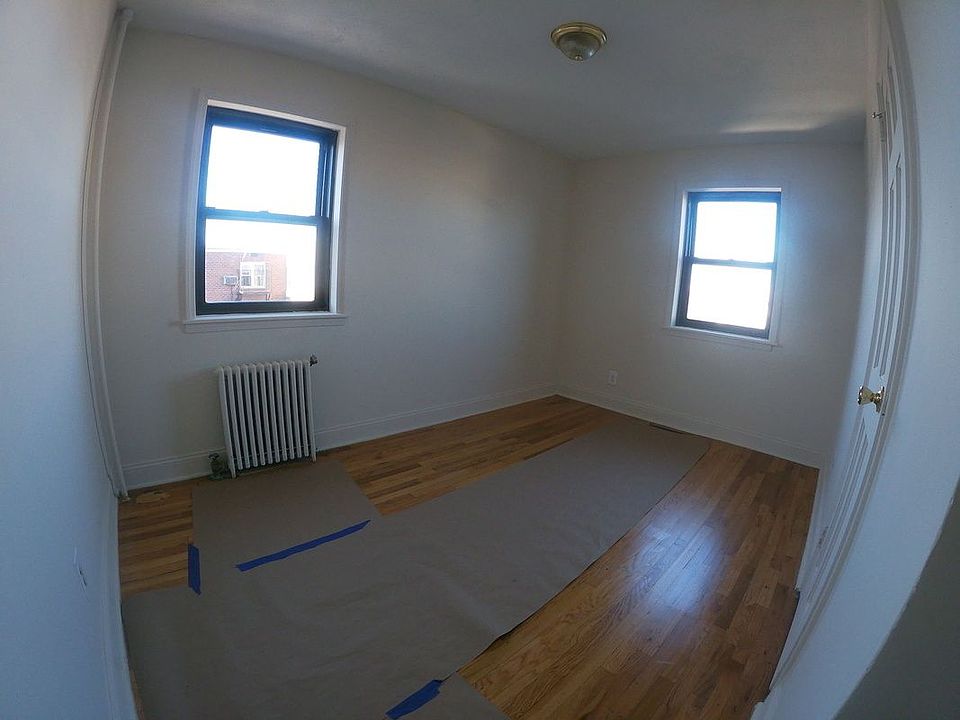 1st image of 20-12 24th St #2B