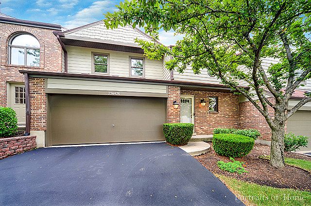 1st image of 23W426 Pinehurst Ln