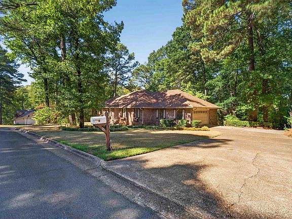 2nd image of 10 Ivy Cir