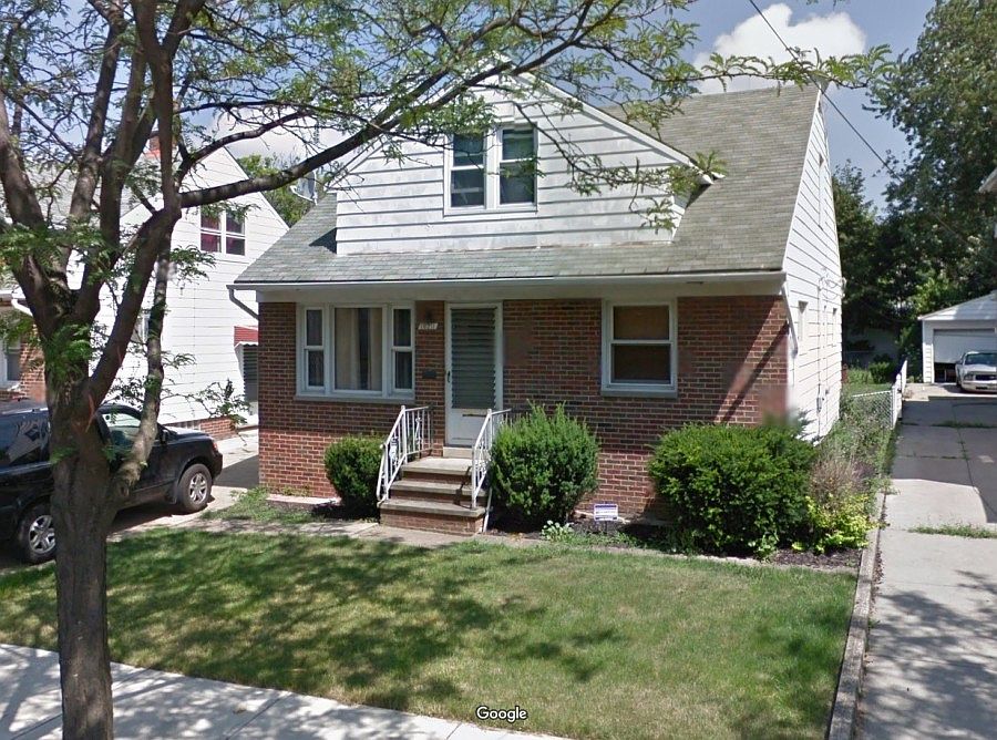 1st image of 16211 Trafalgar Ave