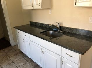 218-220 Mather St, Hartford, CT 06112