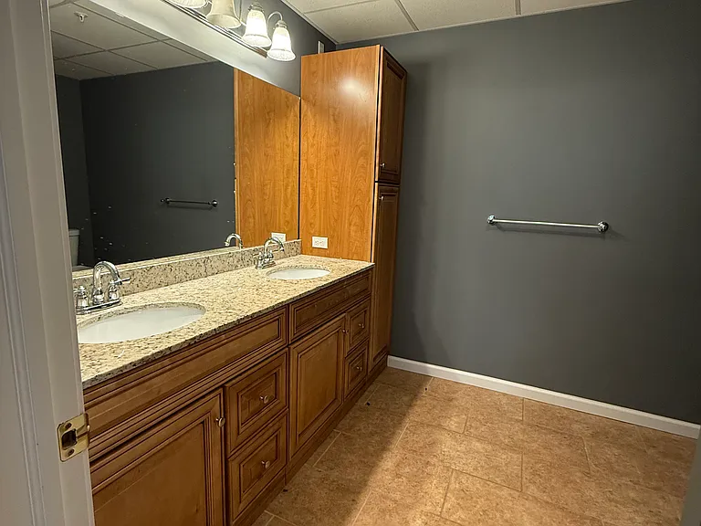 4823 Anyka Ln — Photo 13