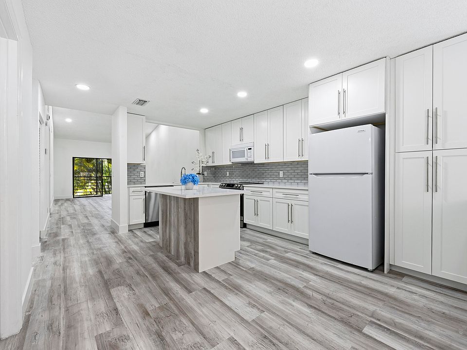 1st image of 10188 Mangrove Drive #204