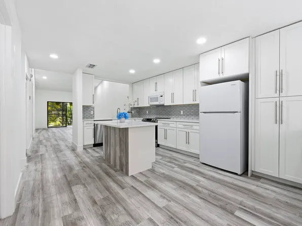 10188 Mangrove Drive #204, Boynton Beach, FL 33437