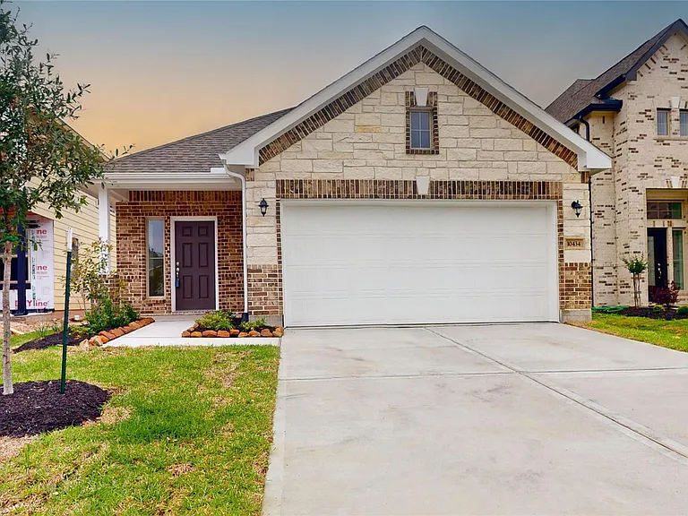 10434 Astor Point Trl — Photo 1