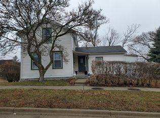 326 W Chicago St, Elgin, IL 60123