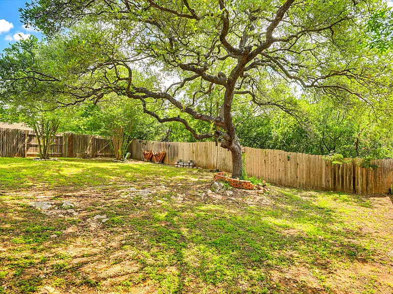 422 Pease Holw — Photo 38